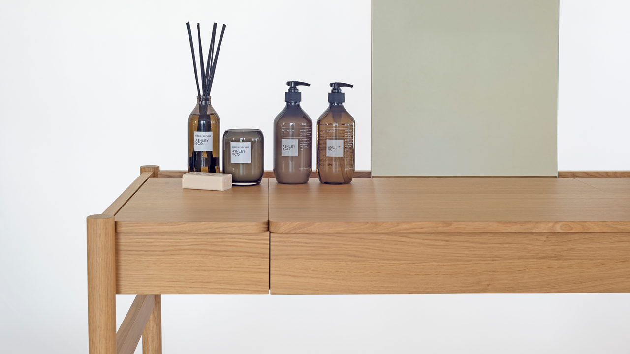 Case Meets Ashley & Co