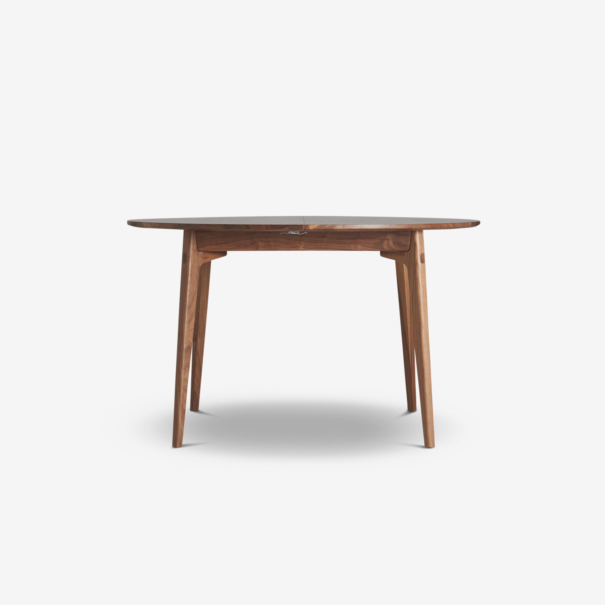 Dulwich Round Extending Table