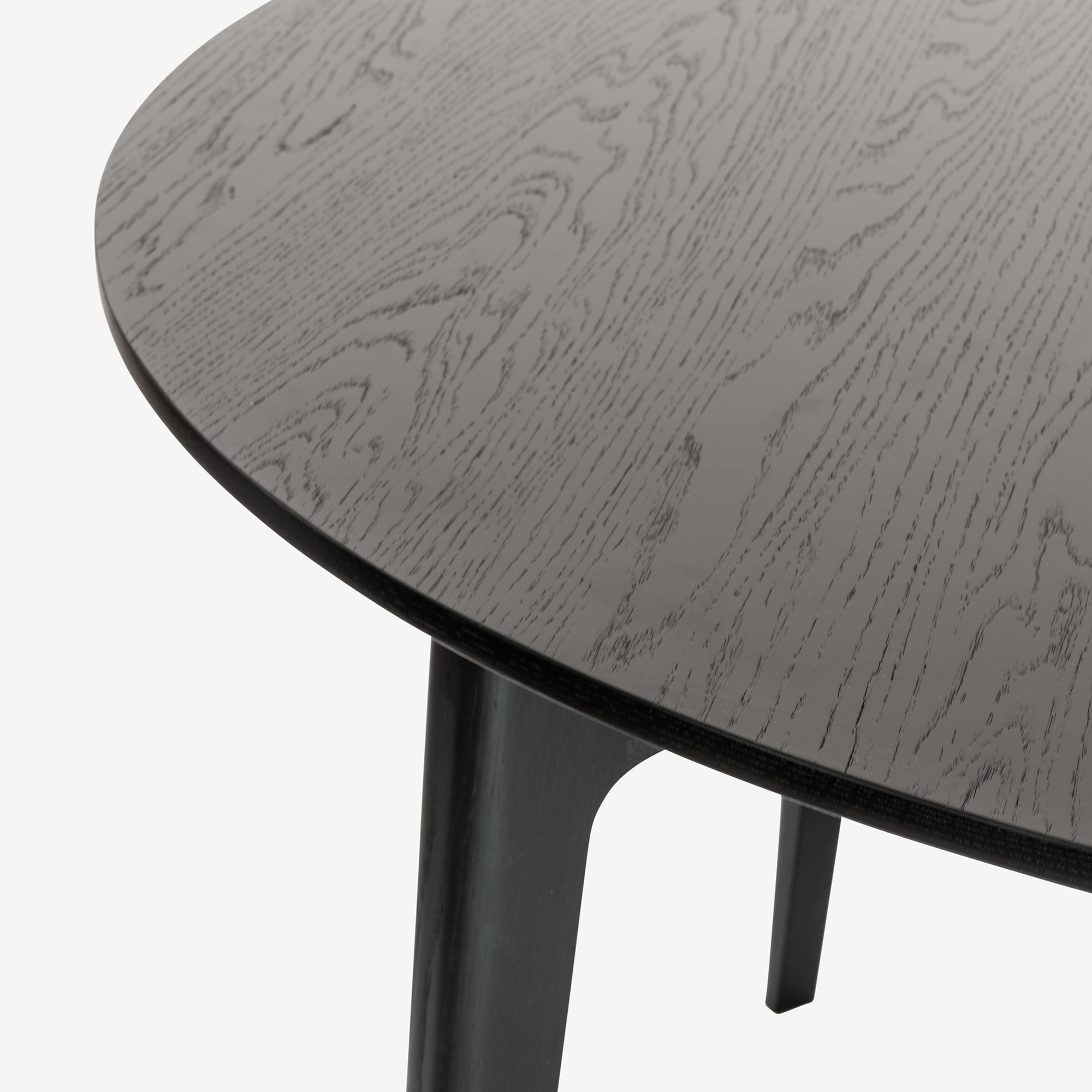 Dulwich Round Extending Table