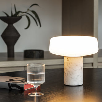 #CaseChoice: Solid Rechargeable Table Light