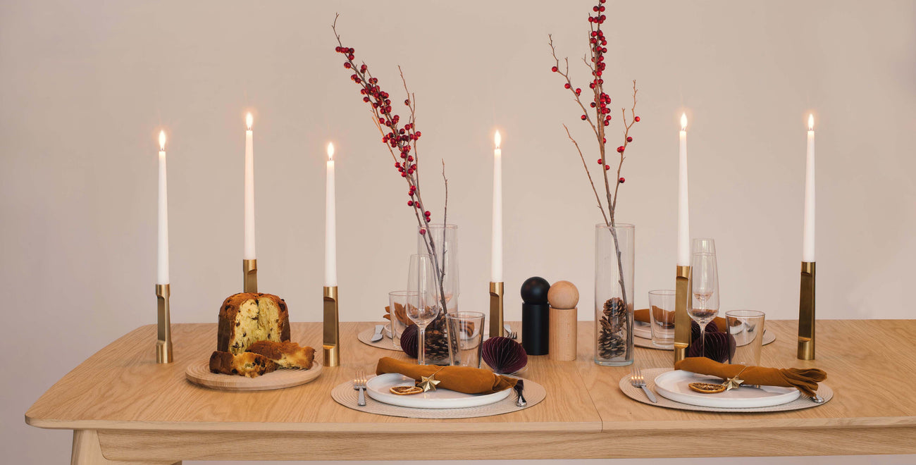 Merry and Bright: A Table Setting Suggestion
