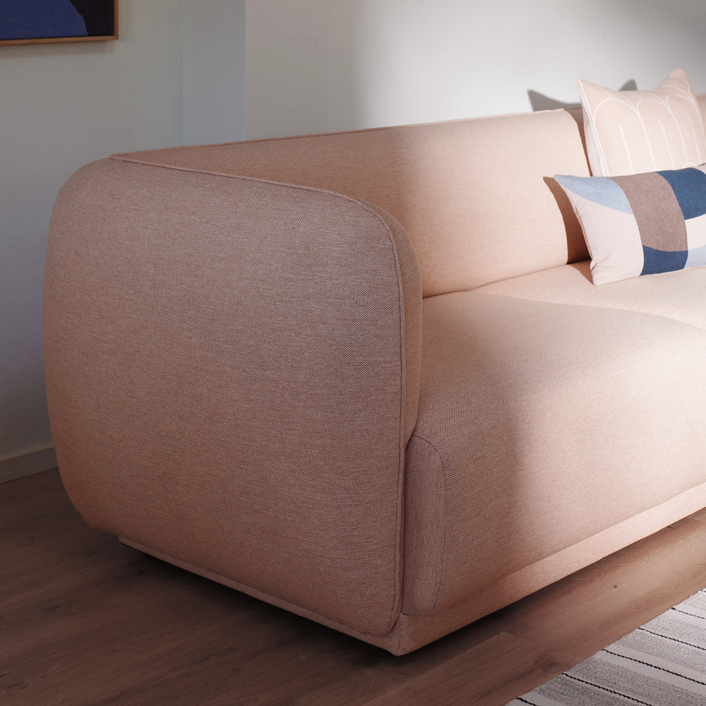 Méris 2 Seat Sofa by Monica Armani | Case Furniture