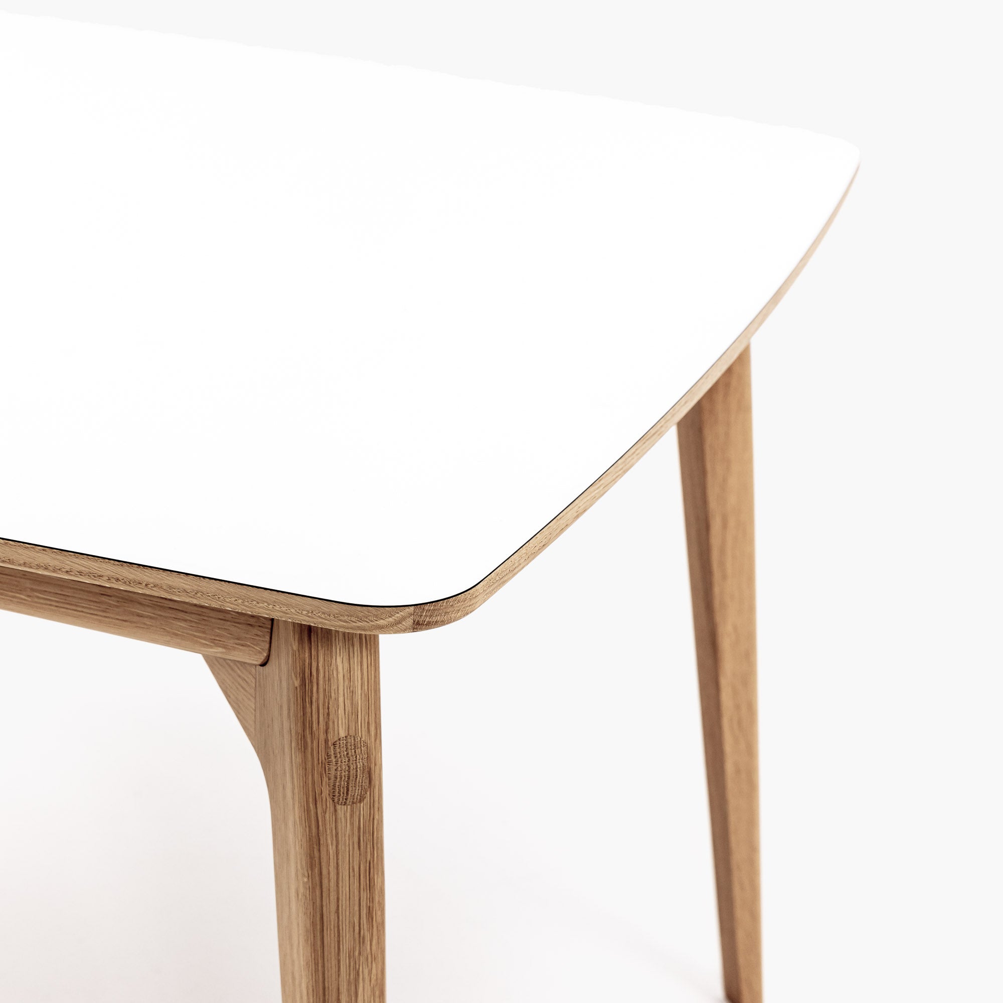 Dulwich Extending Dining Table - Polaris Table | Case Furniture