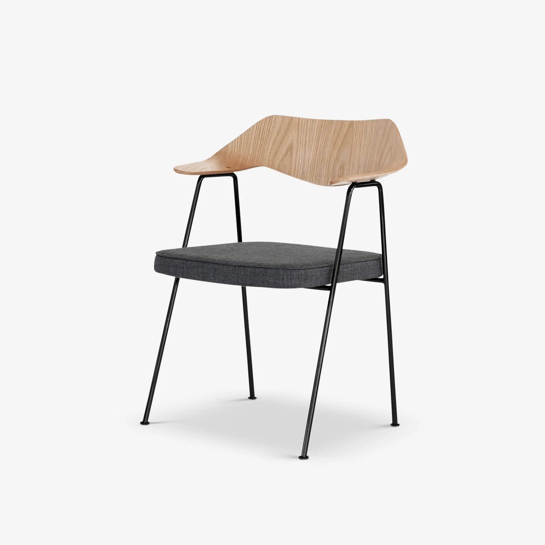 675チェア 美品 ロビンデイ Case Furniture 675チェア 本革 ロビン